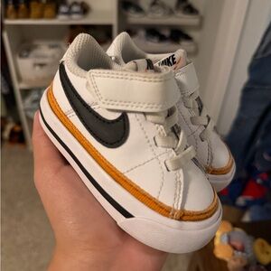 🚫SOLD🚫Nike Kids Sneakers